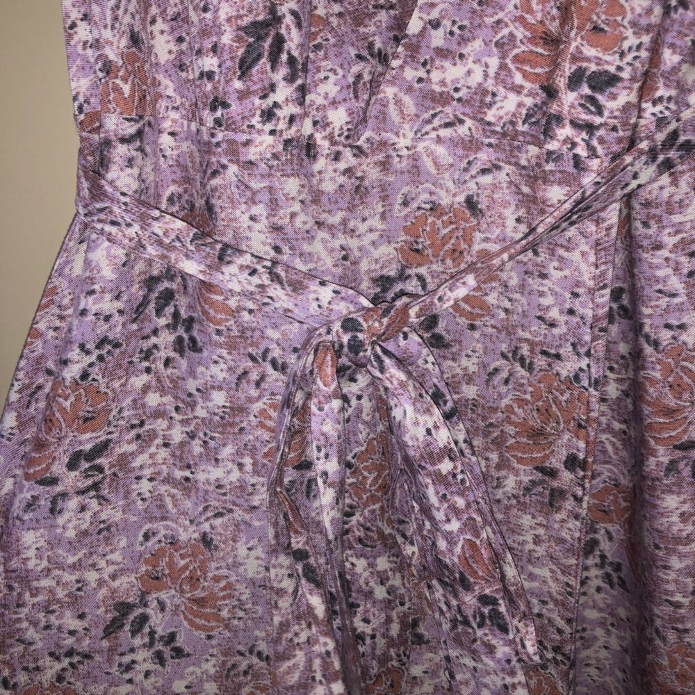 Patterned Flowy Jumpsuit - Picture 9 of 15